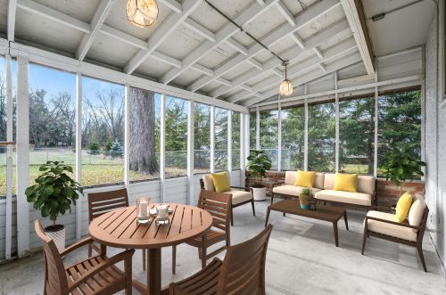 220 County Rd B, Saint Paul MN  55113-6683 exterior