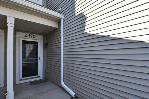 2470 Golf Ridge Cir, Naperville, IL 60563-2379