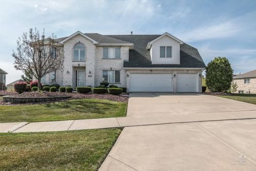 8093 Parkview Ln, Frankfort, IL 60423-8889