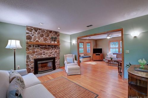 67 Blue Heron Dr, East Hampton, CT 06424-1368
