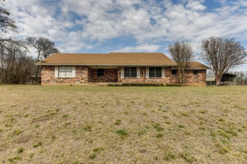 3811 Shady Grove Rd, Midlothian TX  76065-5546 exterior