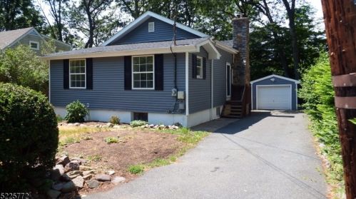 47 Longview Trl, Parsippany, NJ 07834-2039
