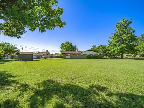 1525 El Camino Cir, Princeton TX 75407-6754 exterior