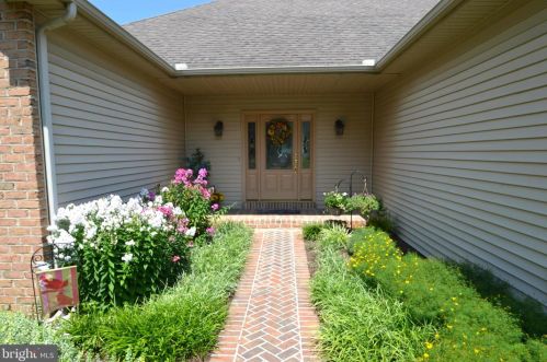7624 Lakeside Ave, Harrisburg, PA 17112-4202