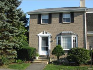 116 Fieldstone Dr, Londonderry, NH 03053-2709