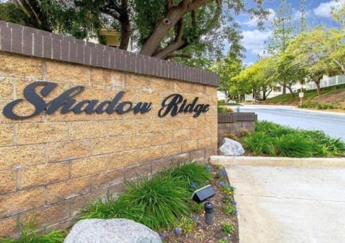 5805 Oak Bend Ln, Calabasas, CA 91377-5642