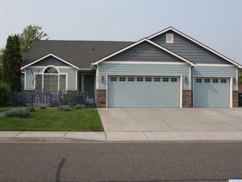 4103 Valencia Dr, Pasco, WA 99301-8197