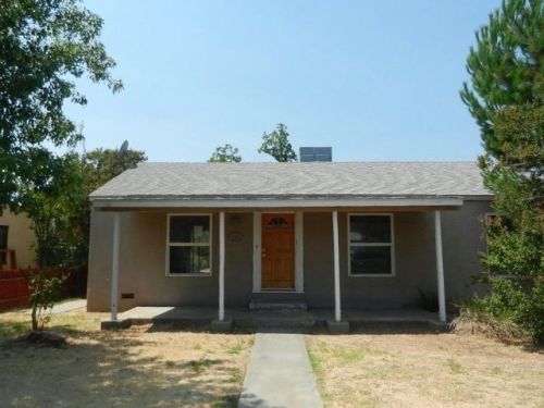 506 Pine St, Madera, CA 93637-3009