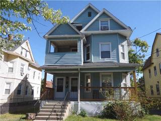 18 Irving St, Hartford, CT 06112-2343