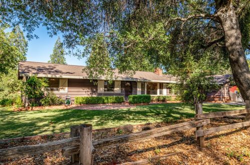 1455 Oak Ridge Way, Auburn, CA 95603-2936