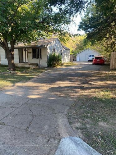 5924 Midway Rd, Fort Worth TX  76117-4737 exterior