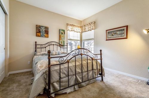 6654 Rome St, Aurora CO 80016-6023 exterior