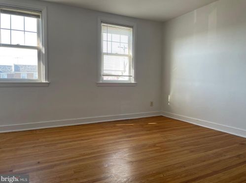 7053 Large St, Philadelphia PA 19149-1725 exterior