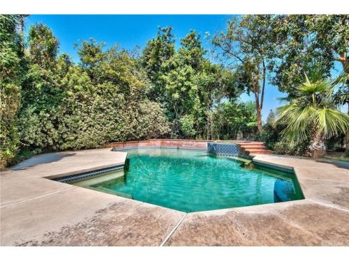 1677 Southport Dr, Riverside, CA 92506-5450