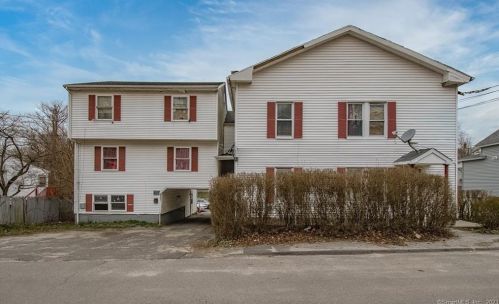 99 Shelley St, Waterbury, CT 06705-1129