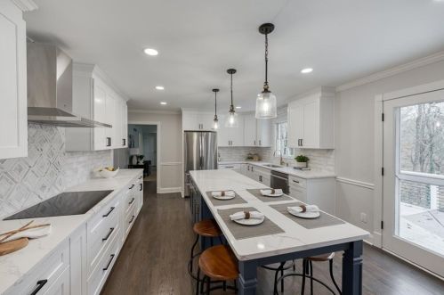 170 Huntcliff Pt, Atlanta GA  30350-1601 exterior