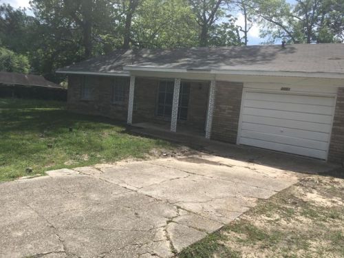 2001 Boone St, Leesville, LA 71446-5105
