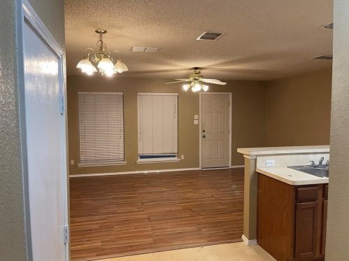 5600 Giddyup Ln, Fort Worth TX  76179-7351 exterior