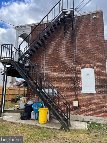 9 Carlisle Ave, York, PA 17401-3234