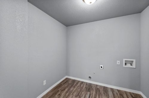 3824 Kimbo Rd, Fort Worth TX 76111-6209 exterior