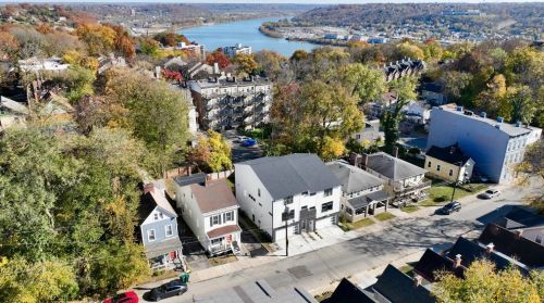 2620 Hackberry St, Cincinnati OH  45206-2122 exterior