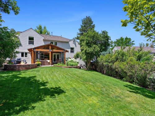 6940 Olive Way, Englewood CO 80112-1124 exterior