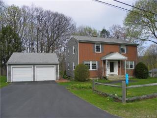 121 Waldron St, Winsted, CT 06098-1331