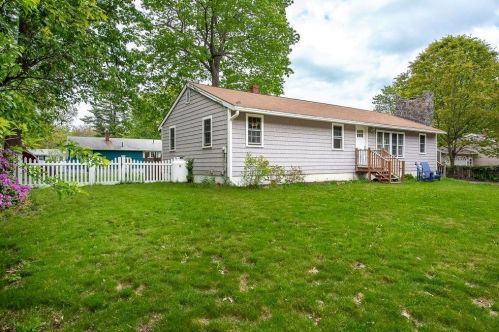 6 Tanglewood Dr, Dover, NH 03820-4548