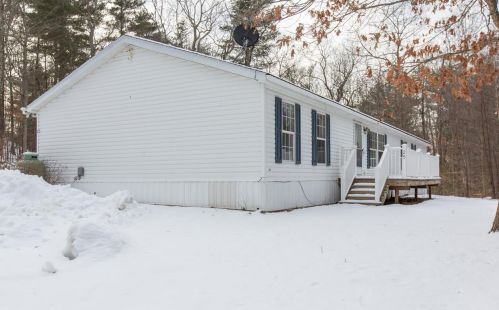 25 James Rd, Fremont, NH 03044-3214