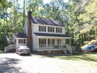 1428 Roy Averette Dr, Raleigh, NC 27603-9405