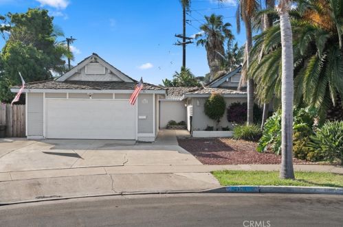 22011 Hula Cir, Huntington Beach, CA 92646-8319