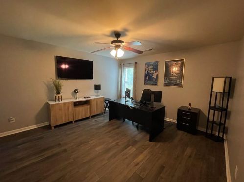 1233 Blairwood Ct, Atlanta GA  30331-7490 exterior