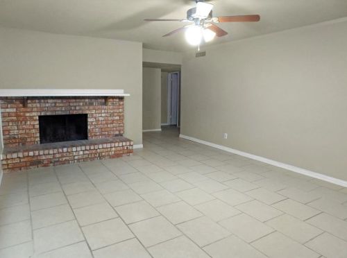 6210 Mccartney Ln, Garland TX  75043-5933 exterior