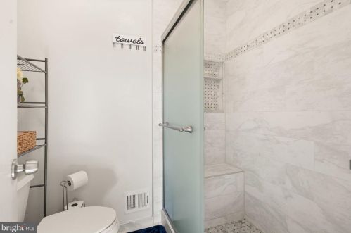 7909 Pebble Brook Ct, Springfield VA  22153-2618 exterior