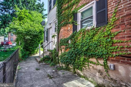 404 Ross St, Lancaster PA  17602-1944 exterior