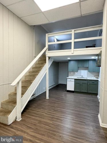 330 17th St, Philadelphia, PA 19103-6755