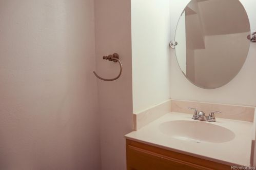 9756 Orangewood Dr, Denver CO  80260-5960 exterior