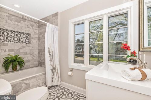 9923 Sutherland Rd, Silver Spring MD 20901-2314 exterior