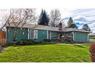 404 Sweetbriar Ln, Wood Village, OR 97060-2543