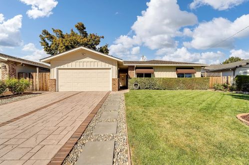 1717 Valpico Dr, San Jose, CA 95124-1957