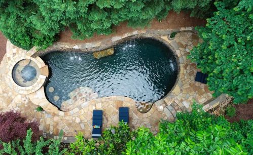 800 Lake Summit Dr, Atlanta GA  30342-1975 exterior