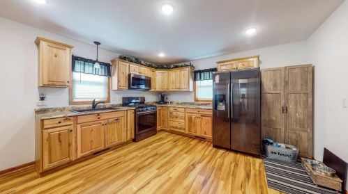 212 Main St, Frankford, MN 55936-1116