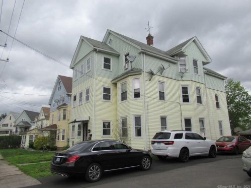 735 East St, New Britain, CT 06051-2152