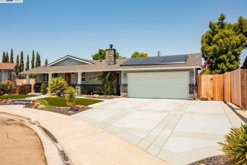 6855 Singletree Ct, Pleasanton, CA 94588-4461