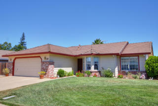 127 Pheasant Dr, Galt, CA 95632-2348