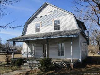 304 Main St, Redbird, OK 74458-5025