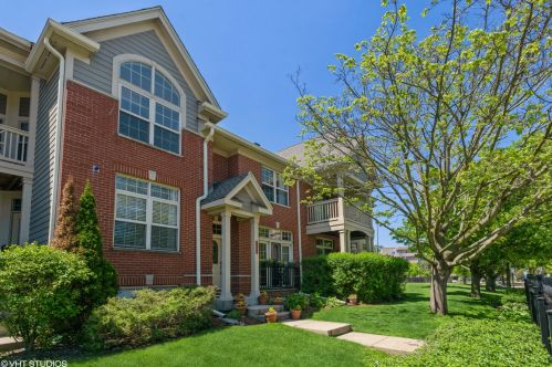 6323 Lincoln Ave, Morton Grove, IL 60053-2882