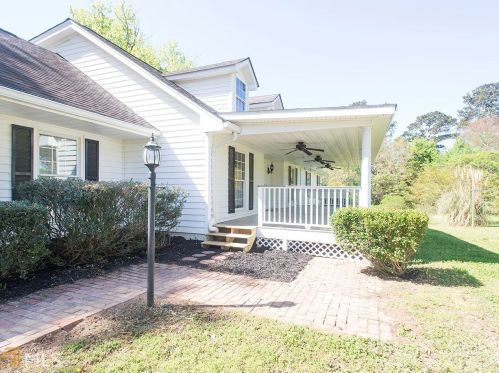 3531 Zingara Rd, Conyers, GA 30012-1840