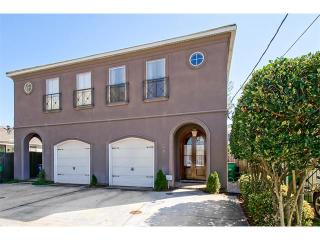 130 Metairie Ct, Metairie, LA 70001-3058