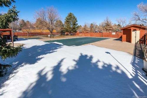 6068 Clinton Ct, Englewood CO 80111-5217 exterior